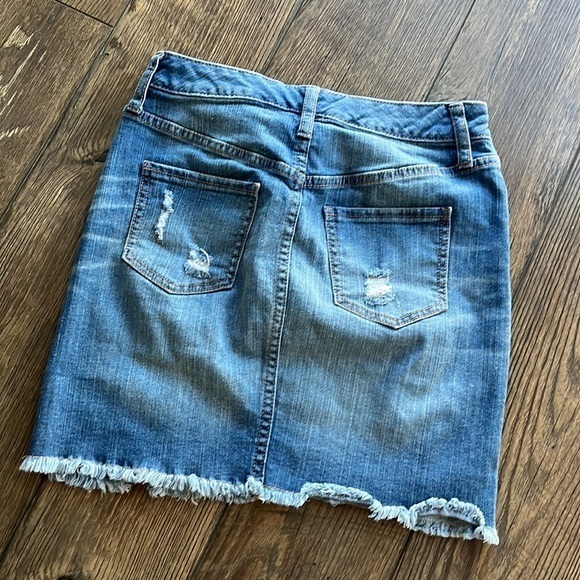 Jean Skirt  2/26 - Picture 2 of 8